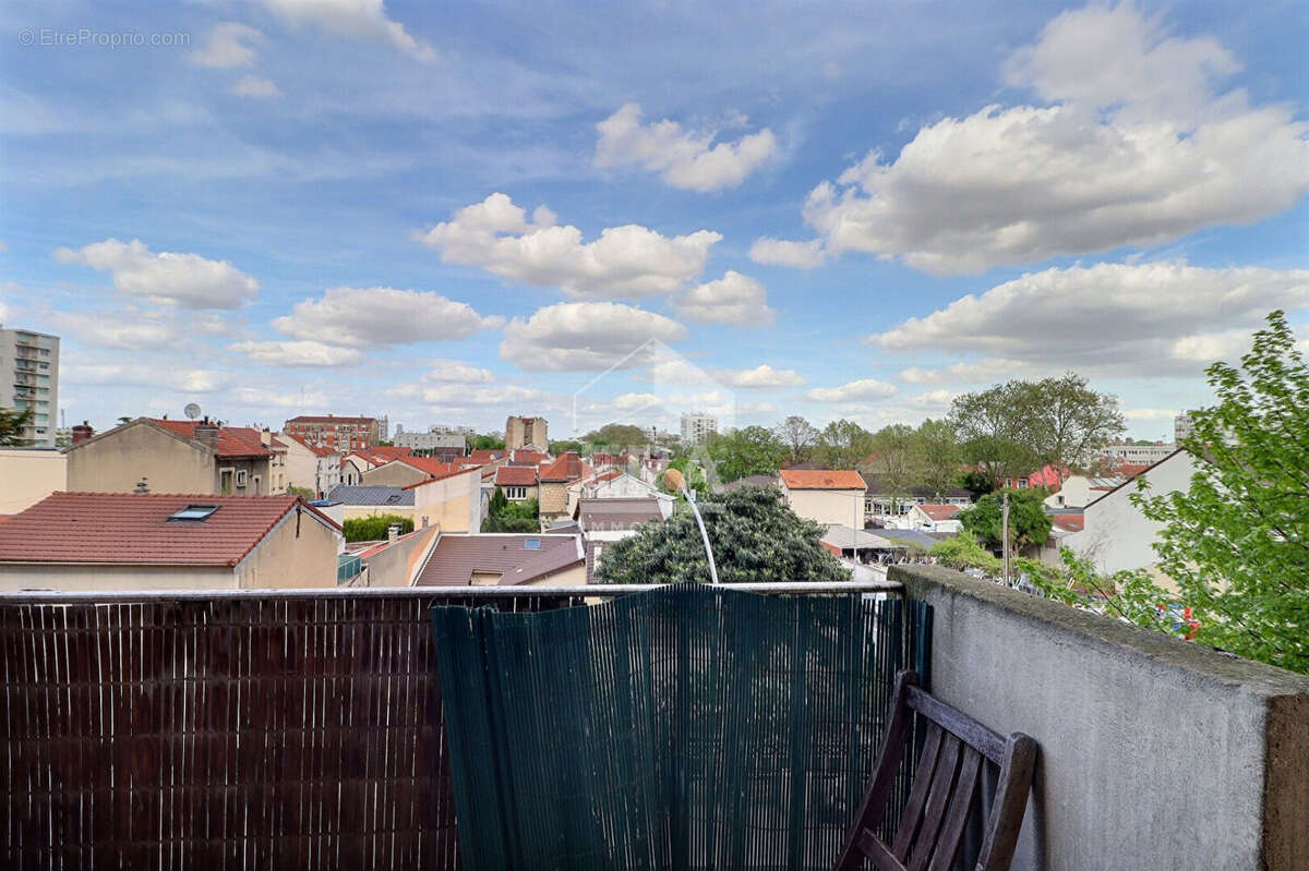 Appartement à AUBERVILLIERS