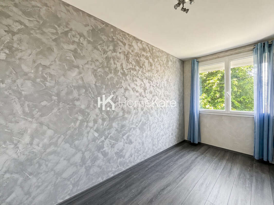 Appartement à AMBARES-ET-LAGRAVE