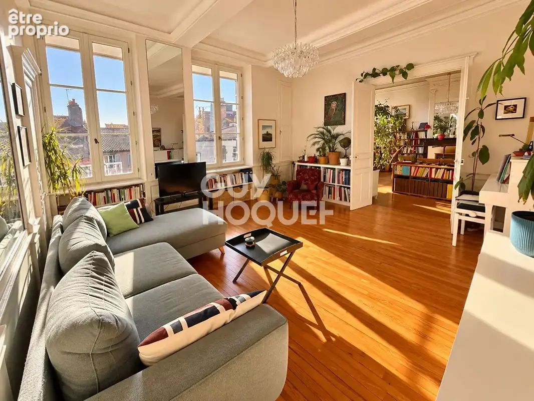 RIOM centre - Bel Appartement 187 m2, 4 chambres - photo 3