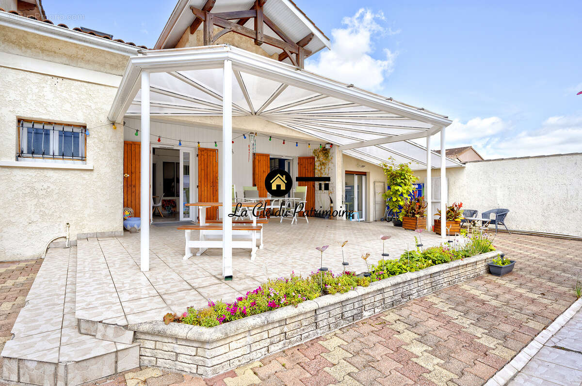 Maison à BLANQUEFORT