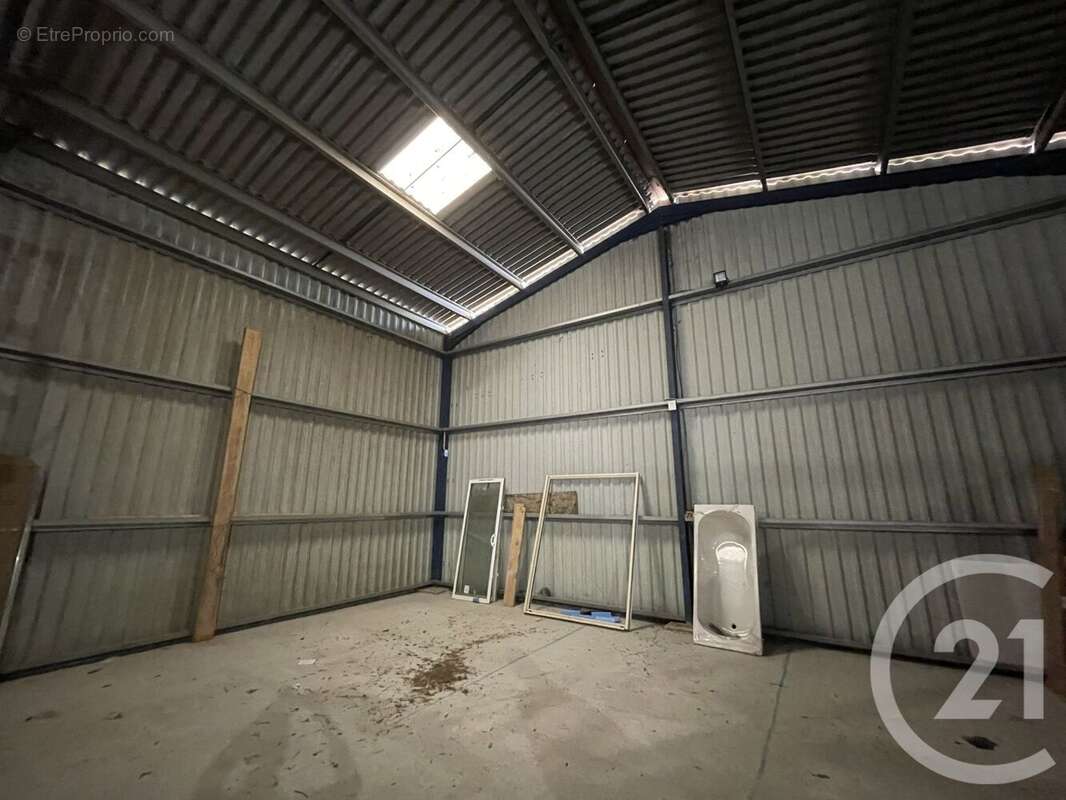 Maison 350 m² à Porcheres  - photo 2