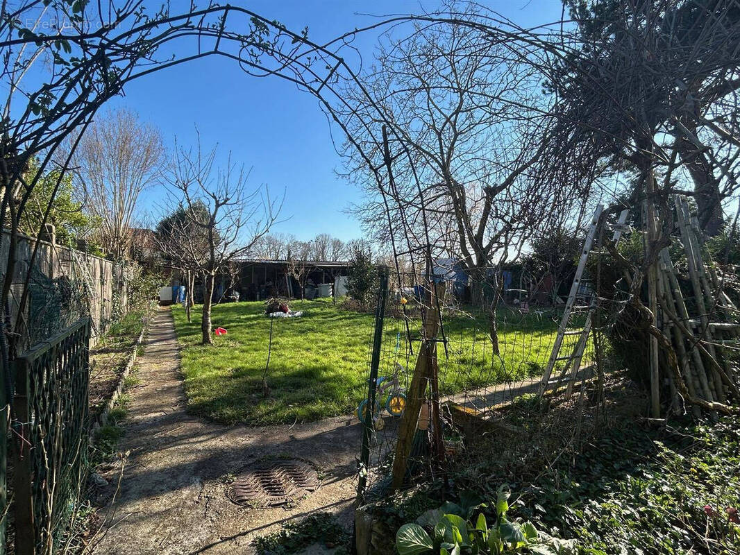 Maison à PONTAULT-COMBAULT