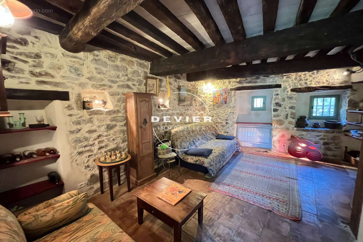 Maison à DURFORT-ET-SAINT-MARTIN-DE-SOSSENAC