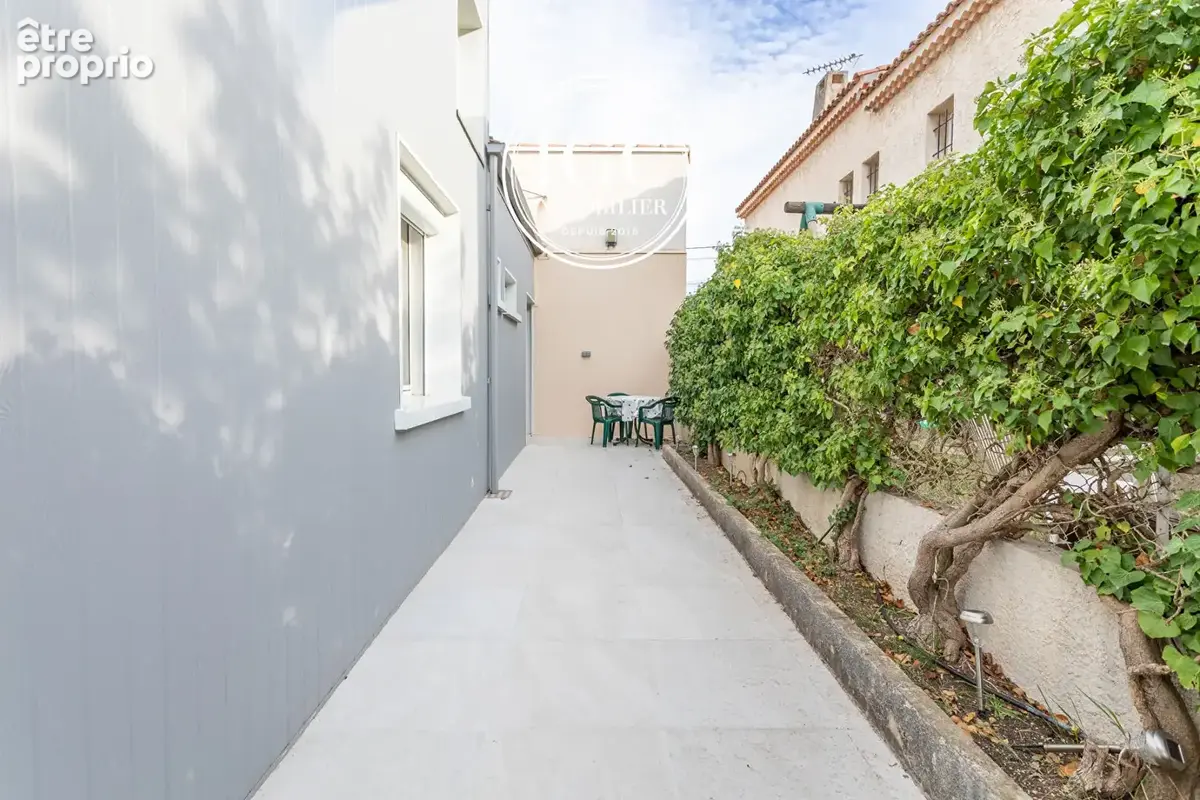 Maison plain pied - type 4 -  95 m² - garage et dependence - chateauneuf les martigues - photo 6