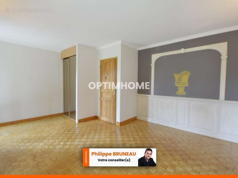 Maison à SYLVAINS-LES-MOULINS