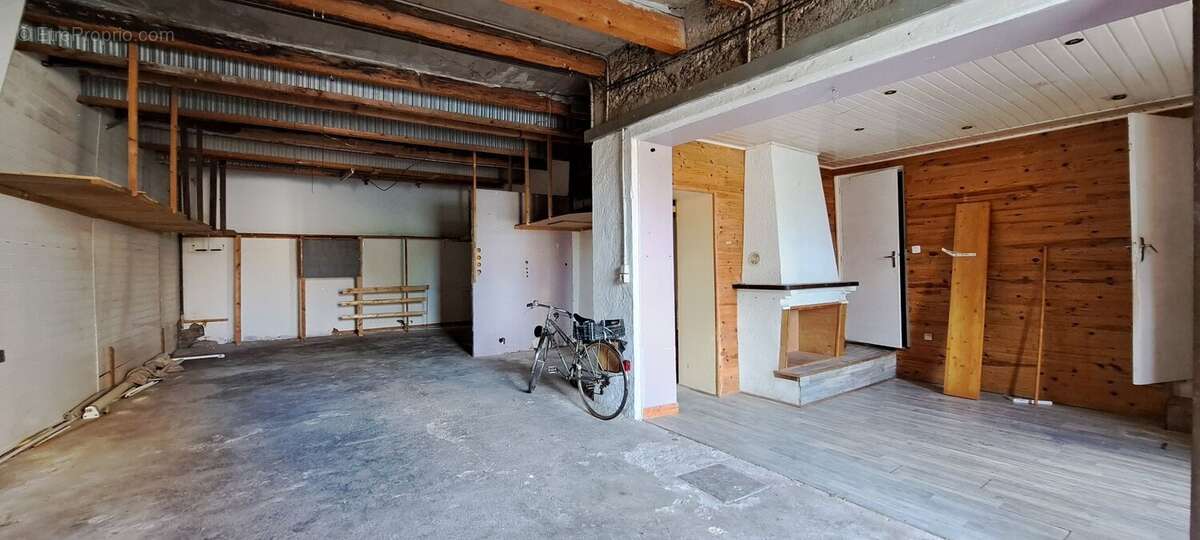 Maison à BESSAN