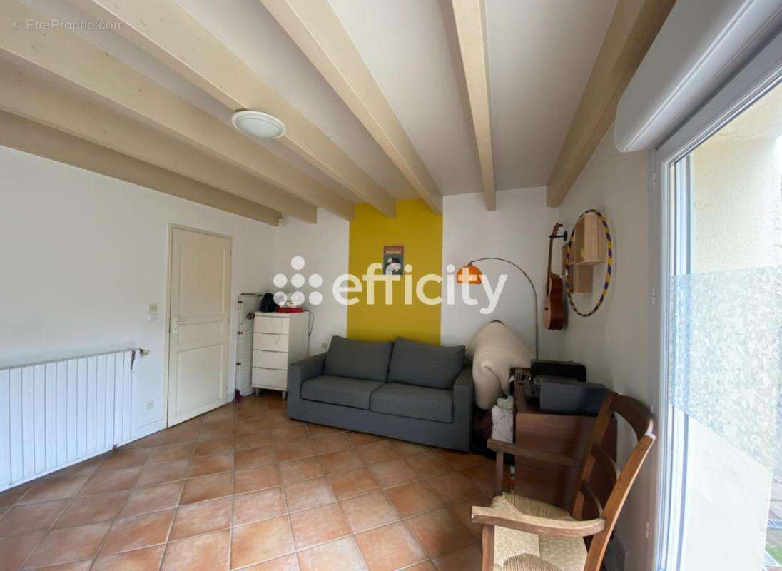 Maison 161 m² à Saint-Andre-De-Cubzac  - photo 9