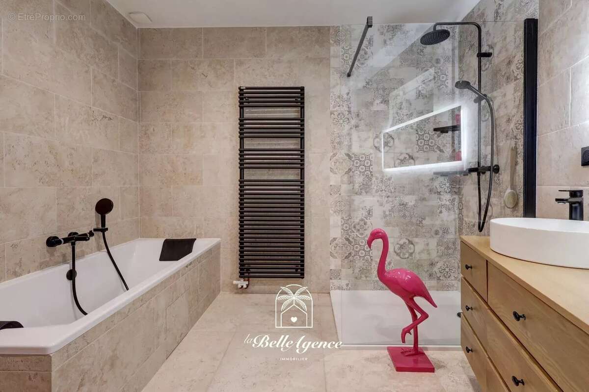Appartement à L'ESCARENE