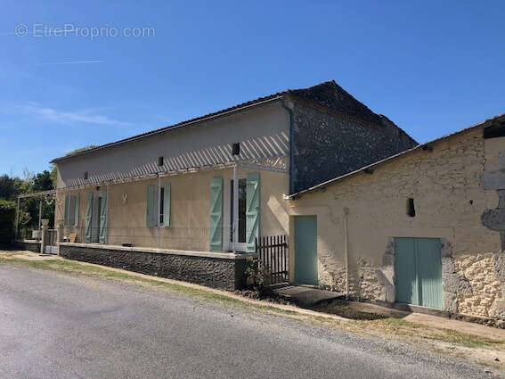 Maison à EYMET
