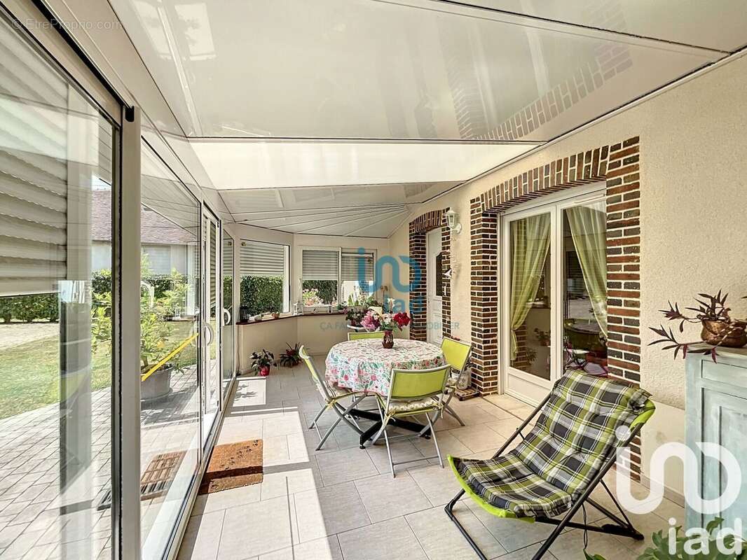 Maison 154 m² à Saint-Germain-Des-Pres  - photo 2