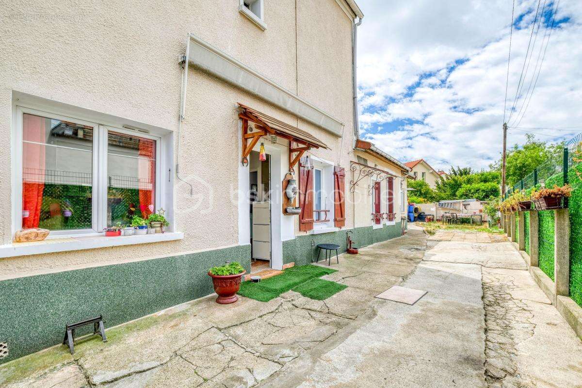Exclusivité – maison familiale avec jardin – quartier marx dormoy - photo 21