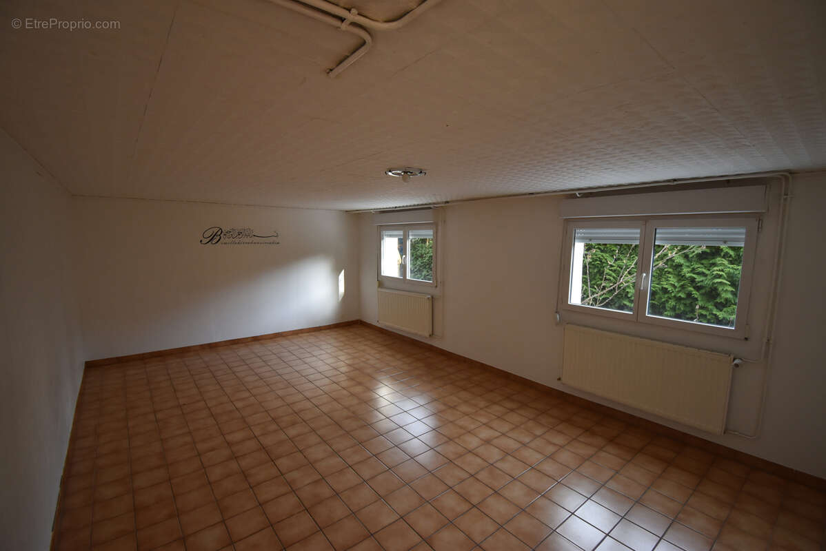 Maison à SAINT-LOUP-SUR-SEMOUSE