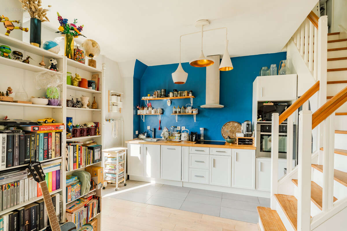 Appartement à LA GARENNE-COLOMBES