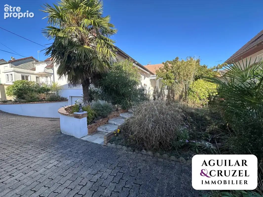 En exclusivité quartier de Gionne - photo 2