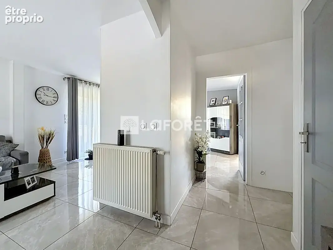 Laforêt Luzarches - Maison Chambly 6 pièce(s) 150m2 - photo 2