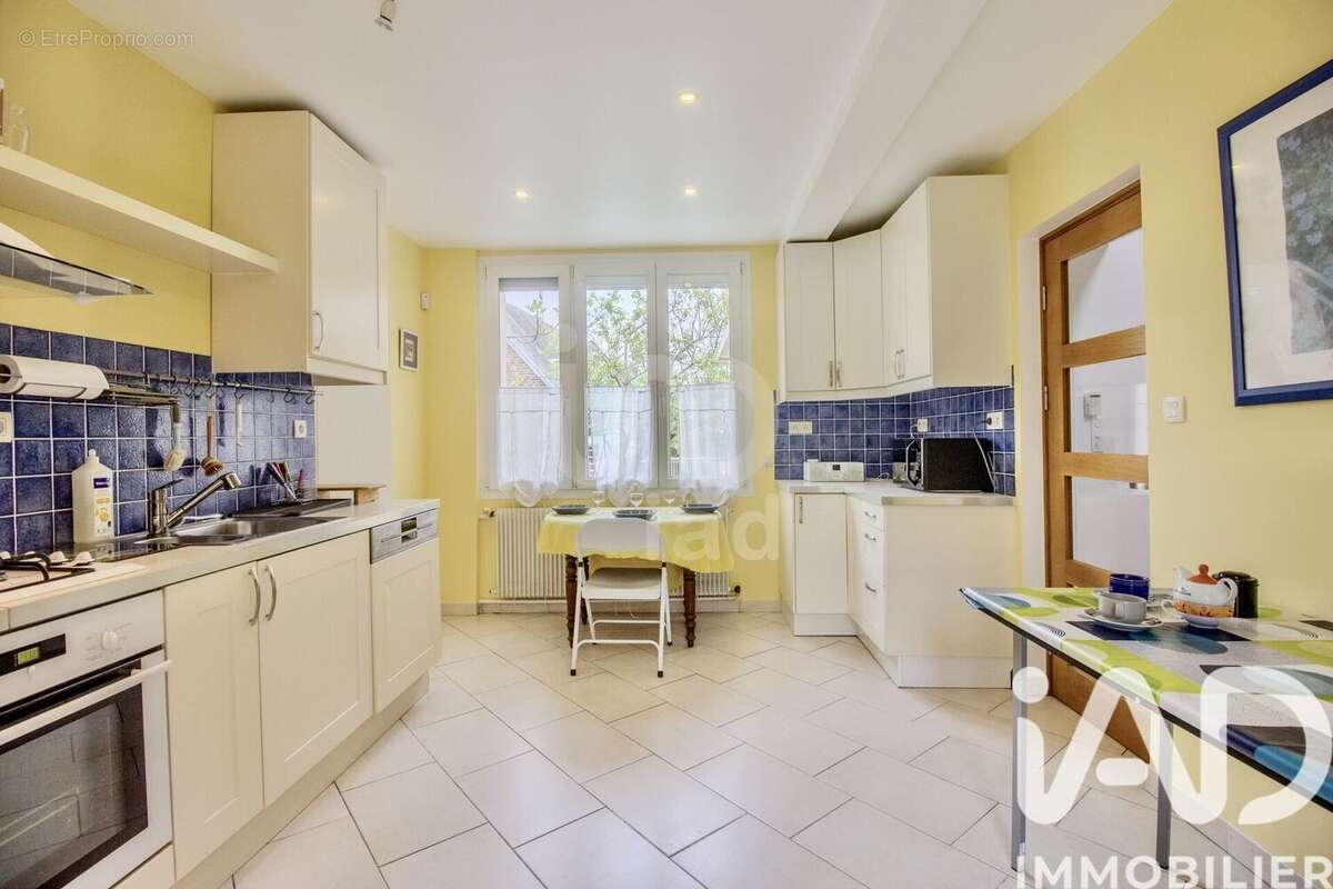Maison 177 m² à Orvillers-Sorel  - photo 8