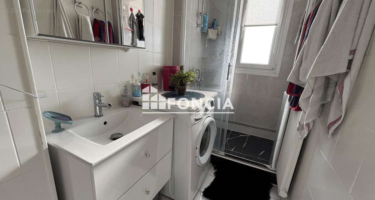 Appartement à VENISSIEUX