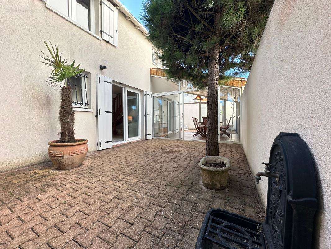 Maison à SAINT-PALAIS-SUR-MER