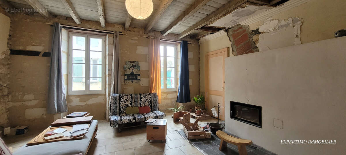 Maison à SAINT-THOMAS-DE-CONAC