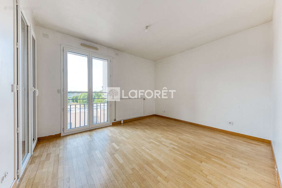 Appartement à EMERAINVILLE