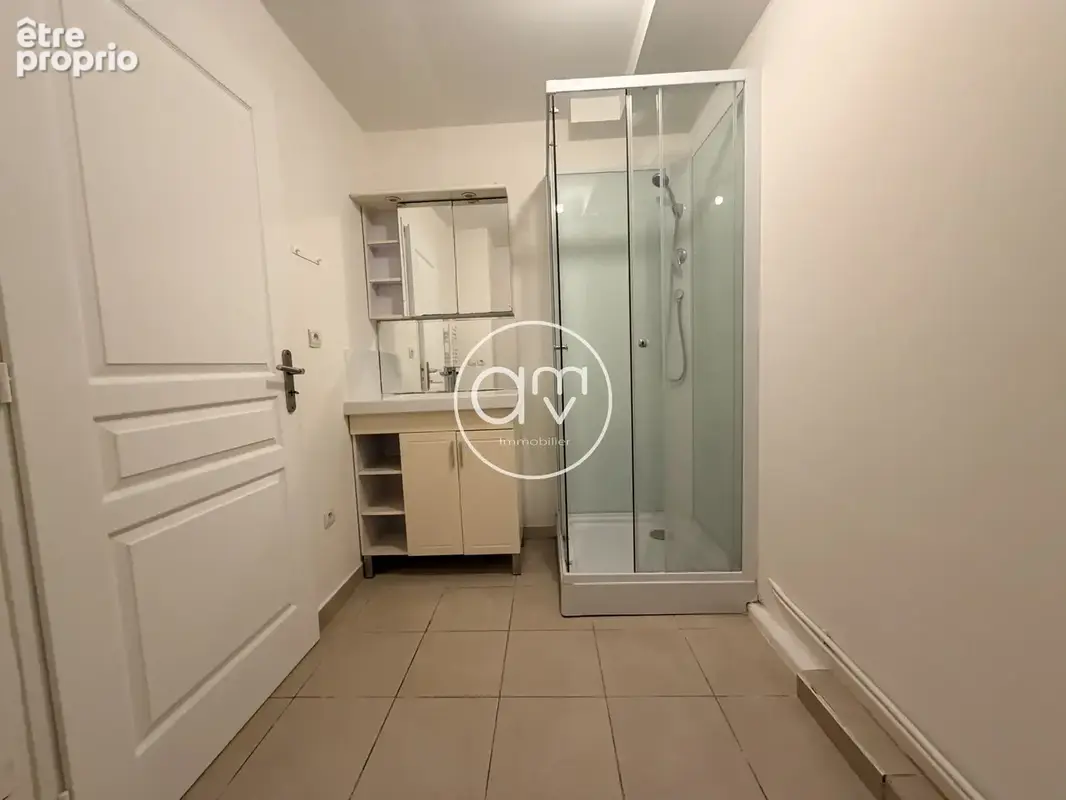 Appartement T2 avec vue - rez de jardin - parking - photo 10