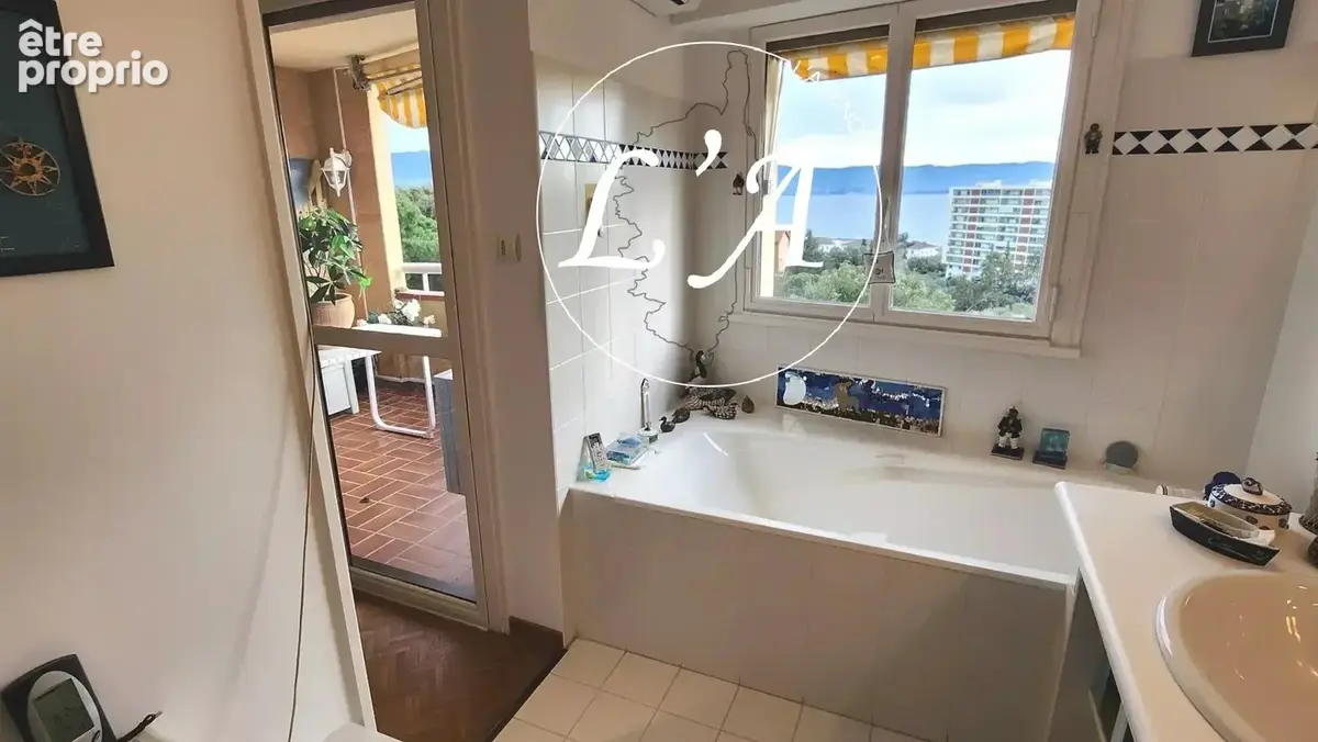 Duplex de standing en dernier étage – Triangle d’Or Ajaccio – Vue mer, terrasses, suite parentale - photo 23
