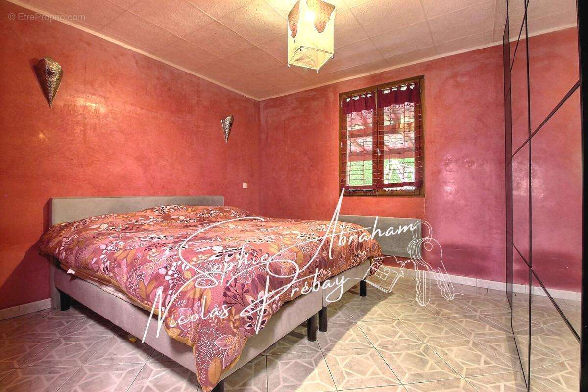 Maison à BAZOCHES-LES-GALLERANDES