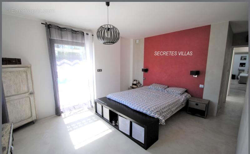 Maison à CAMBLANES-ET-MEYNAC