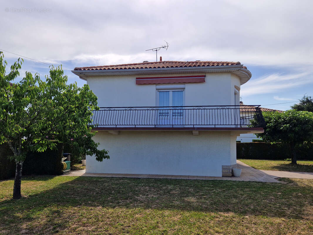 Maison à BIAS