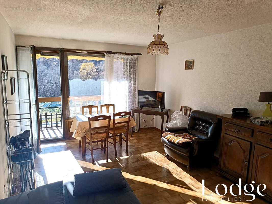 Appartement à PELVOUX