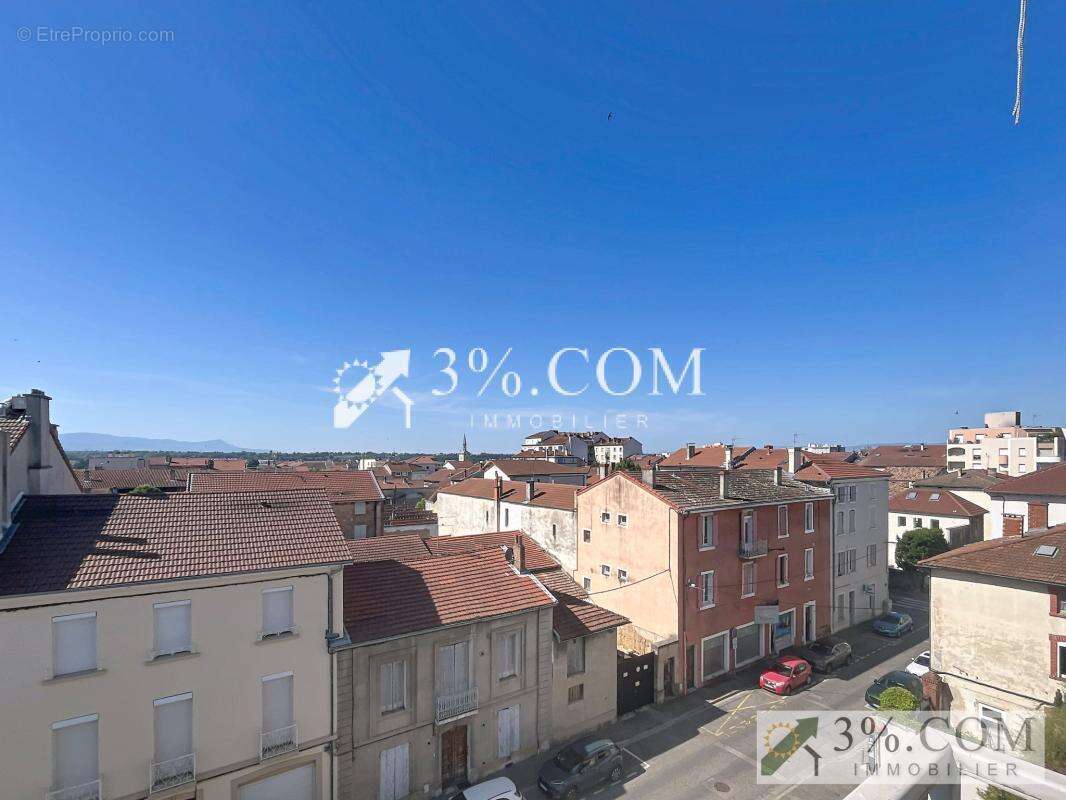 Appartement à ROMANS-SUR-ISERE