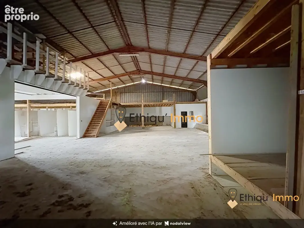 Commerce 776 m² à Onjon  - photo 2