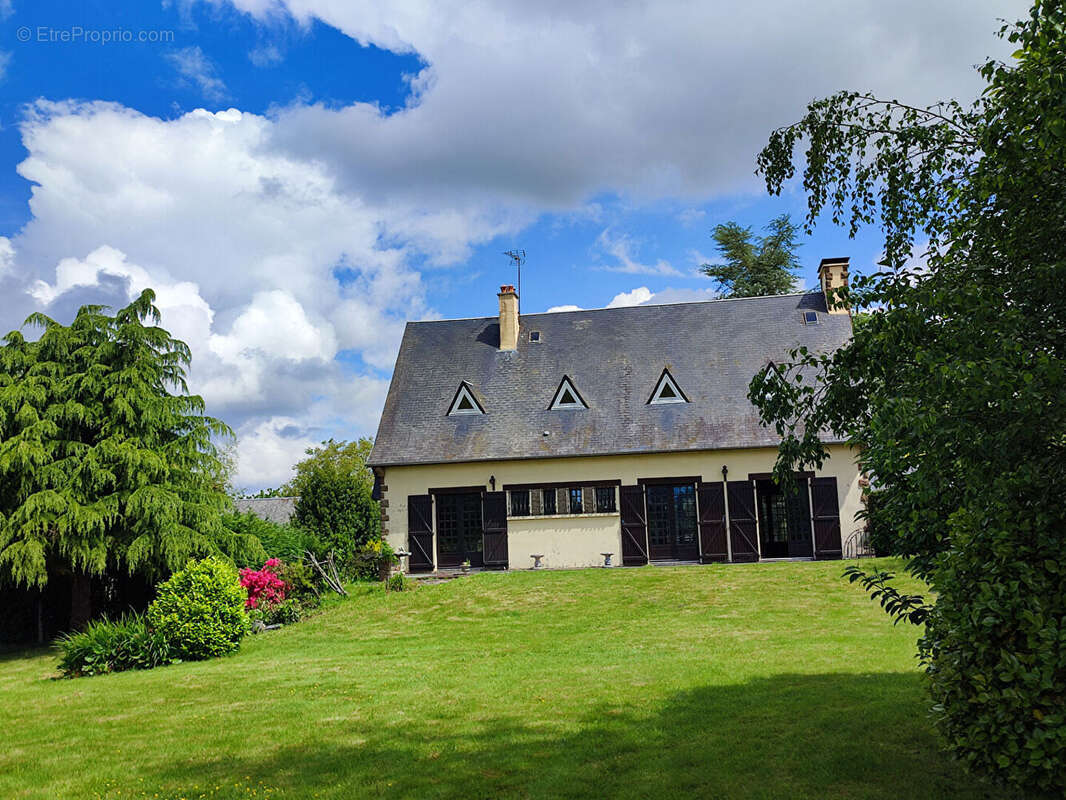 Maison à ISIGNY-LE-BUAT