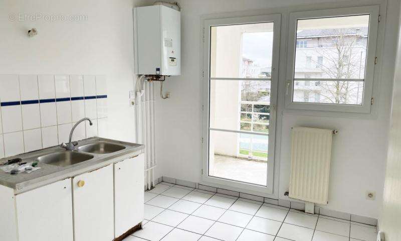 Appartement à SAINT-JEAN-DE-BRAYE