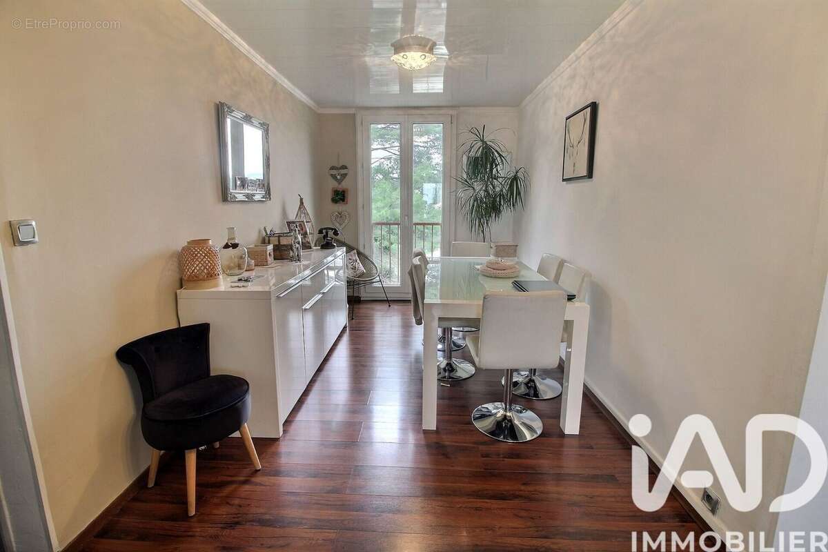 Photo 2 - Maison à MARSEILLE-13E