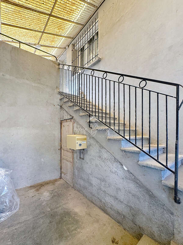 Appartement T4 rénové avec terrasse et garage - photo 22