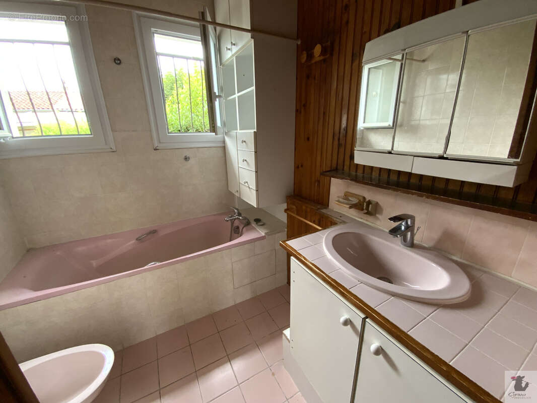 Bergerac Rive gauche - Maison à rafraîchir 94 m2 - Jardin et garage - photo 8