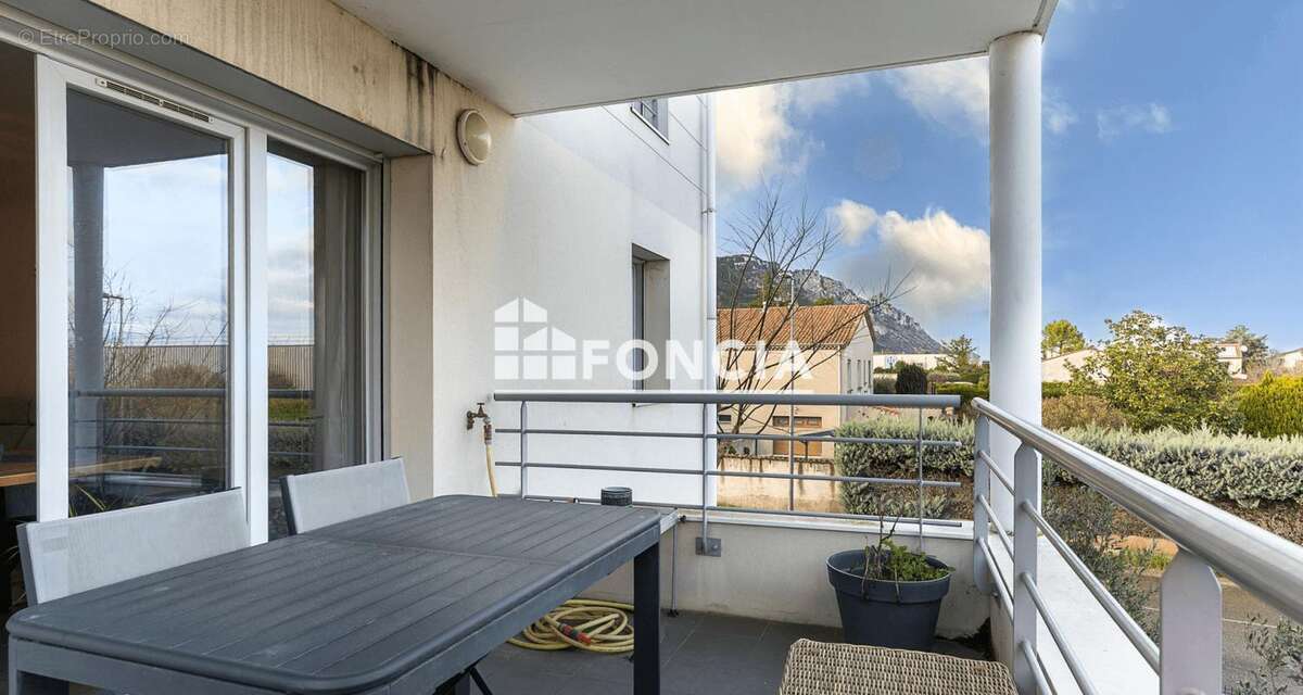 SOYONS - T3 de standing - Terrasse, garage double et vue dégagé - photo 4