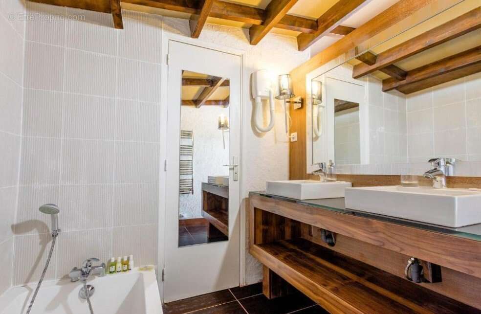 INVESTISSEMENT LOCATIF  Les Deux Alpes  Résidence de Tourisme Hôtel Ibiza - 6,52% de rentabilité - photo 6