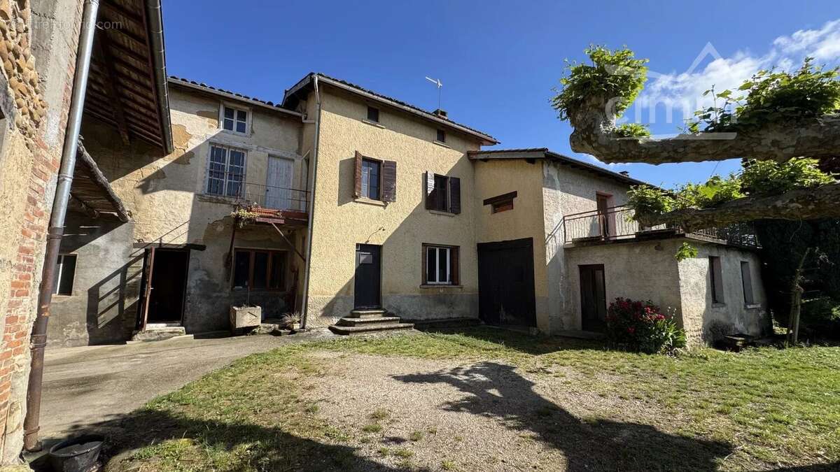 Maison à SAINT-PRIM