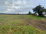 Terrain à SAINT-JULIEN-SUR-DHEUNE