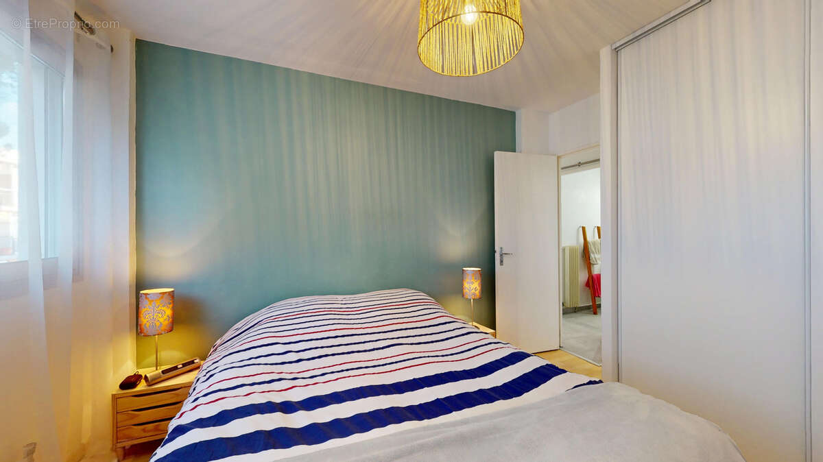 Appartement à VALLAURIS