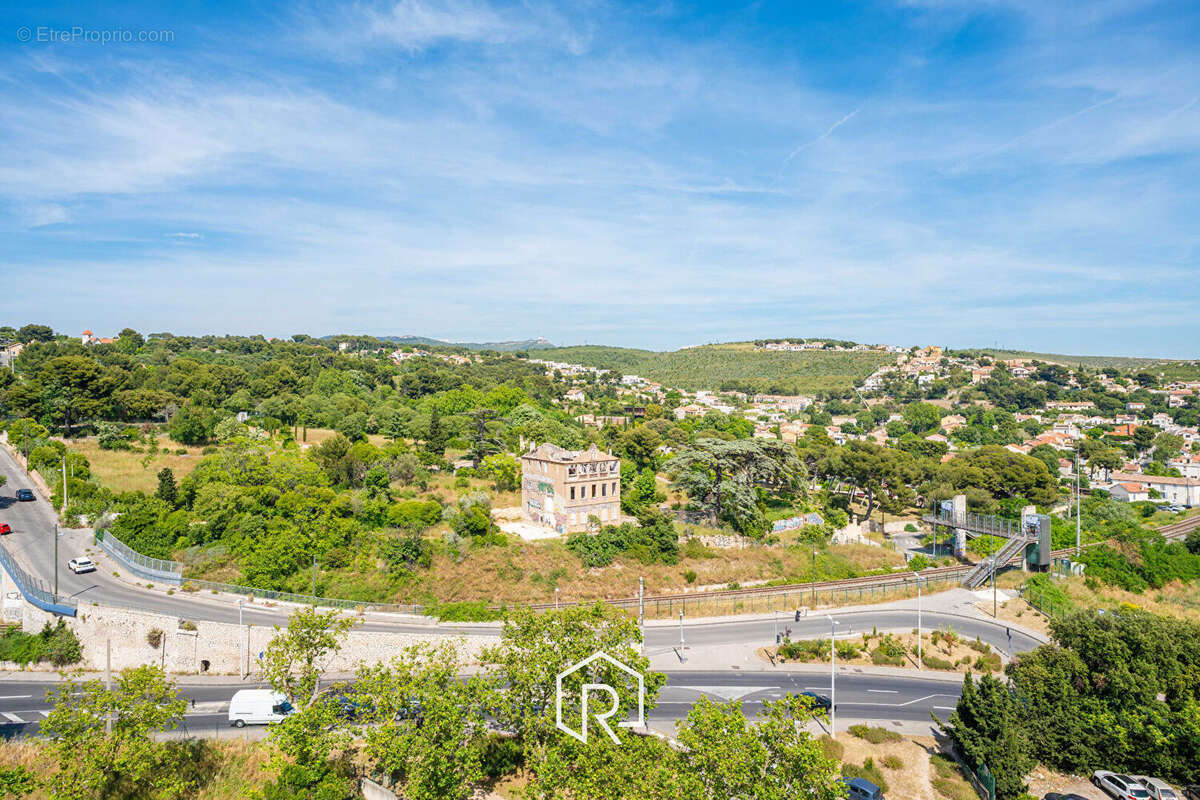 Appartement à MARSEILLE-15E