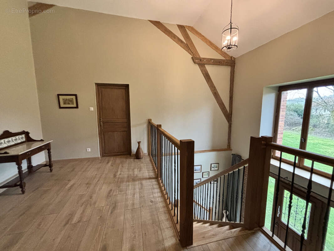 Maison à SAINT-PRIEST-LA-PLAINE