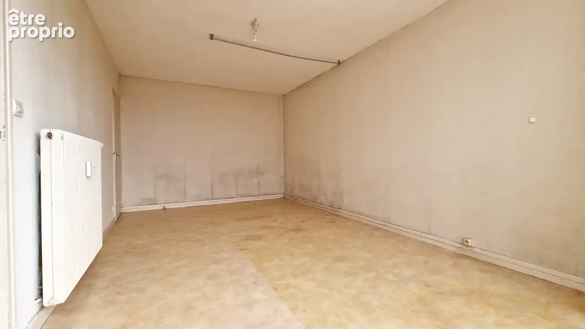 Studio à rafraichir - Troyes - photo 2