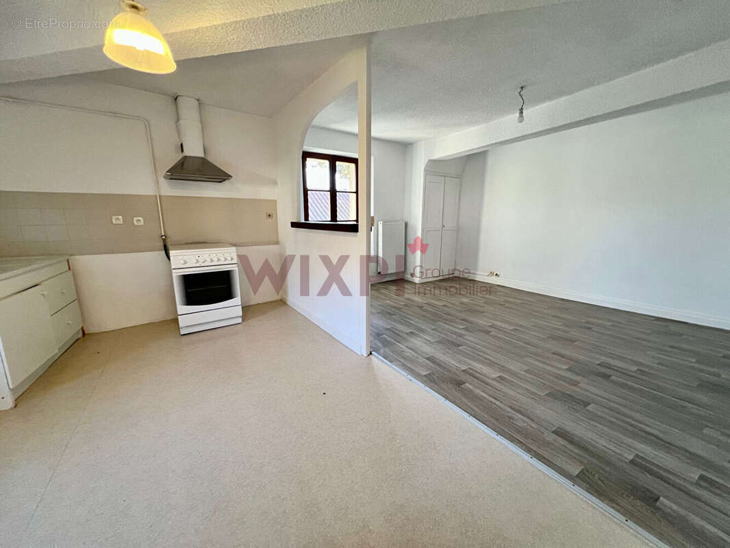 Appartement à SAINT-NAZAIRE-LES-EYMES