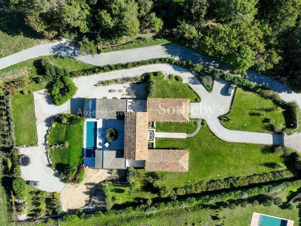 Maison à BOUC-BEL-AIR