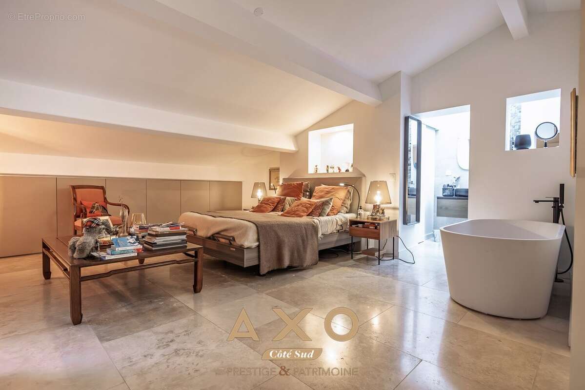 Appartement à AIX-EN-PROVENCE