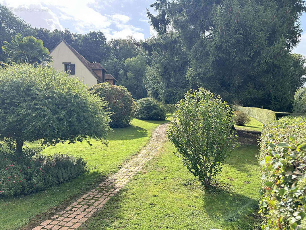 Maison à SAINT-MARCEAU