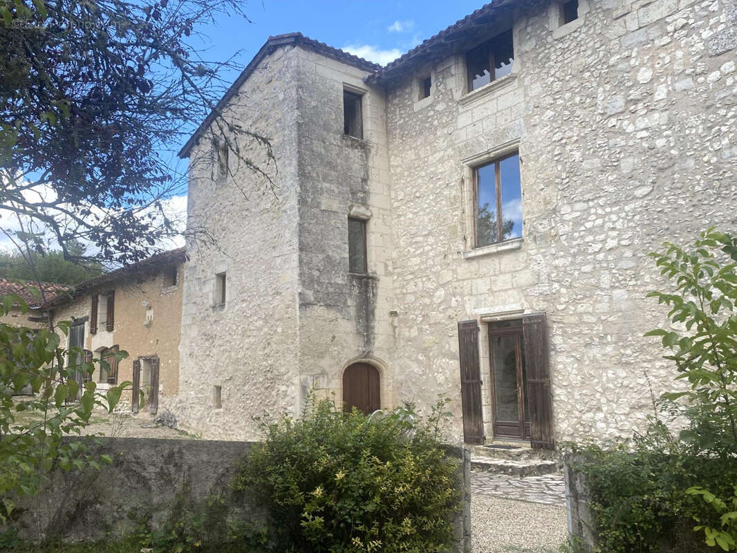 Ferme fortifiée à St Astier - photo 12